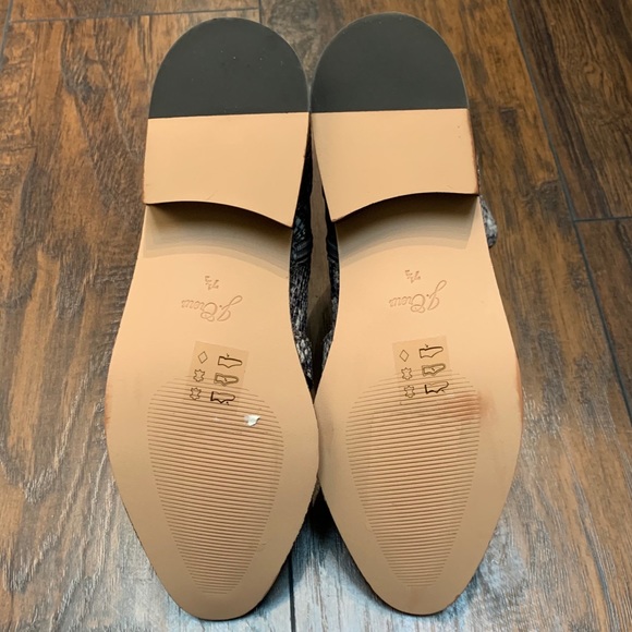 NWT J. Crew Multi-Buckle Snakeskin Leather Short Boot in Ivory Black - Picture 12 of 12